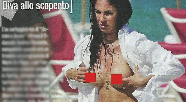 Giulia De Lellis hot, topless sotto al sole in spiaggia a Miami