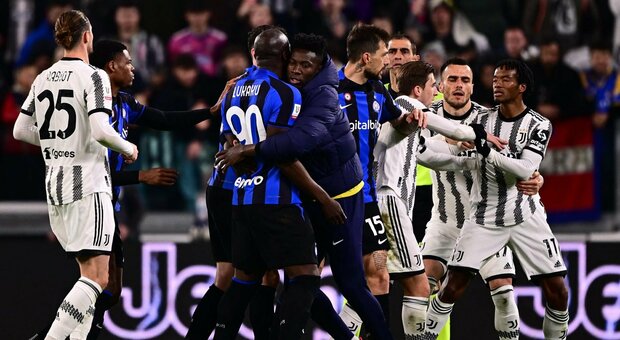 Juventus-Inter, rissa nel finale: cosa è successo? L'esultanza polemica di Lukaku e la furia di Cuadrado