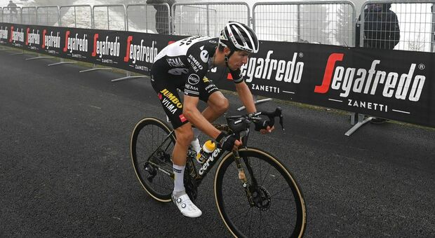 Giro d'Italia, Bennett scala due volte lo Zoncolan "per ringraziare il mio compagno Affini"