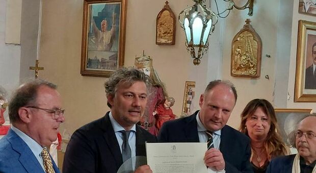 Napoli, il tenore Kaufmann riceve il Premio internazionale «Casa Museo Enrico Caruso»
