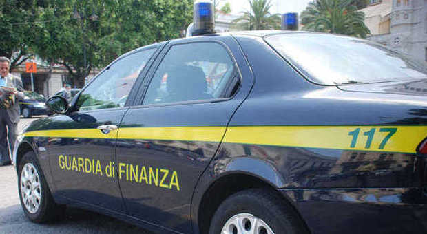 'Ndrangheta, 19 arresti: anche colletti bianchi. «Mille chili di cocaina per la piazza di Roma»