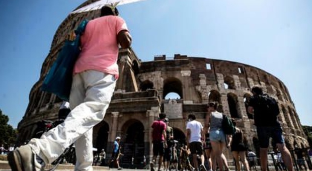 Turismo a Roma, esenzioni per disabili e contributo per strutture ricettive: ok da commissioni