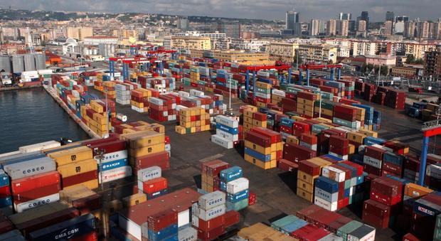 Automobiline fuorilegge made in China: maxi sequestro al porto di Napoli