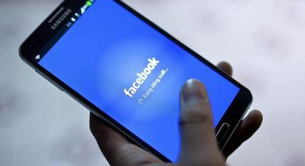 Facebook pagherà gli utenti per rispondere ai suoi sondaggi: ecco Viewpoints