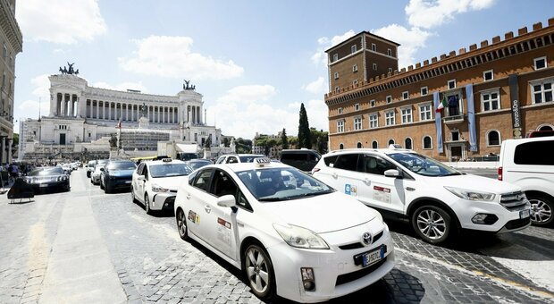 Taxi Roma-Civitavecchia, 250 euro per una corsa e il tassametro era spento. La denuncia di una donna