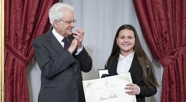 La dodicenne Anna Balbi premiata dal presidente della Repubblica, Sergio Mattarella