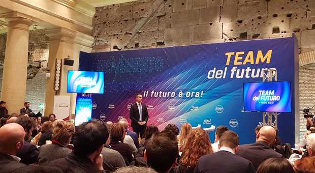 M5S, Di Maio presenta i facilitatori: «Team del futuro fondamentale per nuovo contratto di governo»