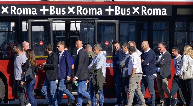 Sciopero 25 ottobre 2019, Roma a rischio paralisi: coinvolti Atac, Ama, scuole e musei