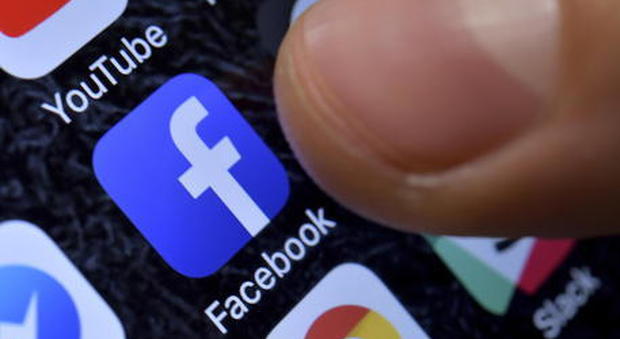 Burlo: Facebook aiuta adolescenti con malattie croniche