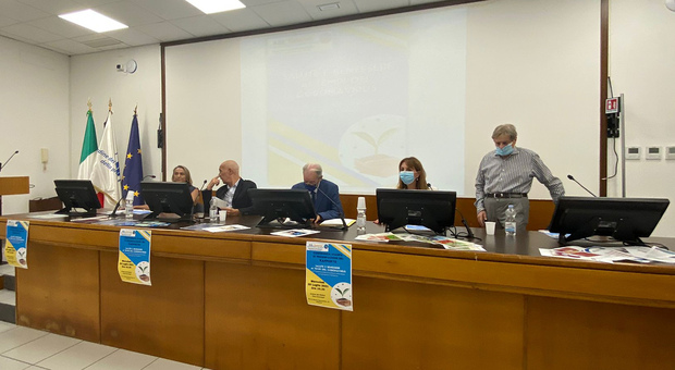 L'Asl di Salerno: «In classe tranquilli immunizzato il 100% dei professori»