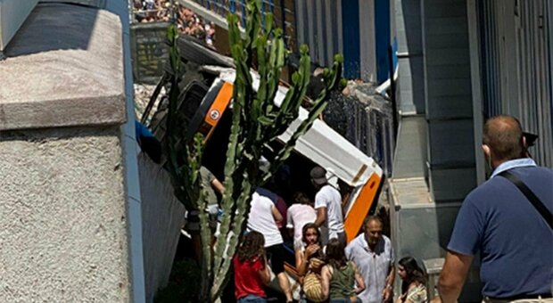 Capri, incidente a Marina Grande: si va verso l'ipotesi del disastro colposo