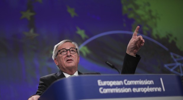 Brexit: Juncker, l'Europa non perde mai la pazienza