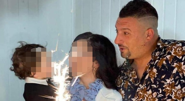 Antonio Stazi, 29 anni, muore folgorato dai fili dell’alta tensione sotto gli occhi del padre