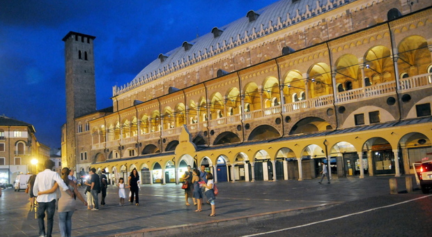 Piazza dei Frutti a Padova