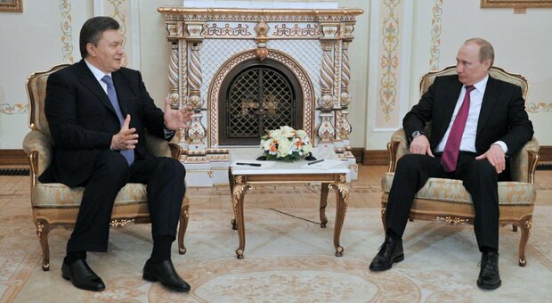 Cessate il fuoco, si tratta: Putin vuole Yanukovich. Macron: «Guerra indegna»