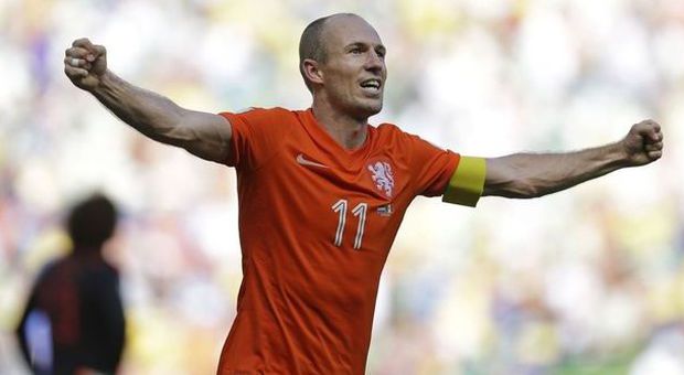 Olanda: Robben, Huntelaar e van der Vaart saltano l'amichevole con l'Italia