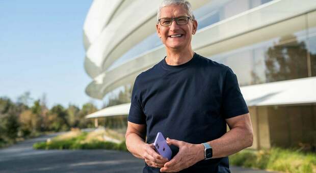 Tim Cook a Napoli: laurea honoris causa per il manager di Apple