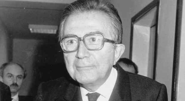 11 marzo 1978 Andreotti forma il suo quarto governo sostenuto dal Pci