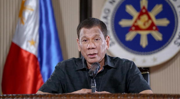 Coronavirus, il presidente filippino ordina: «Sparare a vista a chi viola la quarantena»