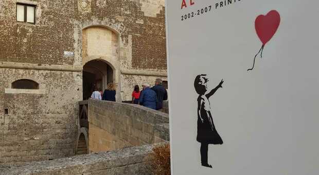 Banksy, in mostra a Otranto le opere del genio invisibile