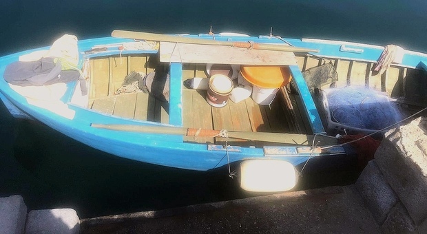 Pesca di frodo nel golfo di Castellammare: multa e quarantena per tre pescatori