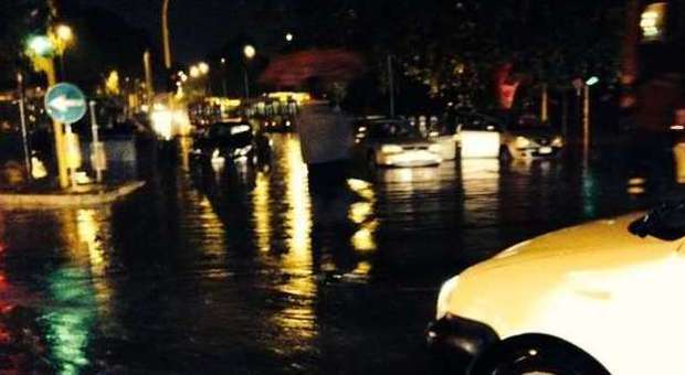 ​Maltempo, violento acquazzone a Roma. La Protezione Civile: «Piogge anche giovedì»
