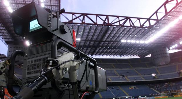 Diritti tv, Lega A studia un bando subordinato per gli intermediari
