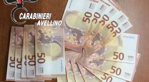 Avella, beccati con 1.100 euro di banconote false: denunciati