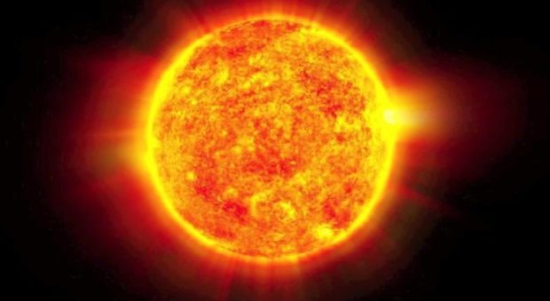 Sole senza macchie, attività ridotta: si avvicina il letargo e aumentano le radiazioni cosmiche sulla Terra