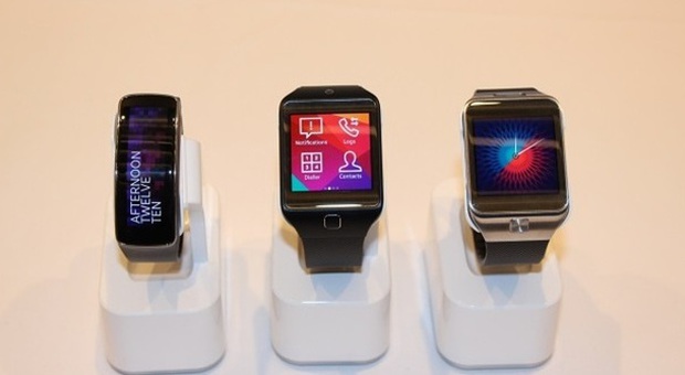 Smartwatch Samsung: Il Gear 2 costerà 299 euro, 2 Neo e Fit disponibili a 199 euro