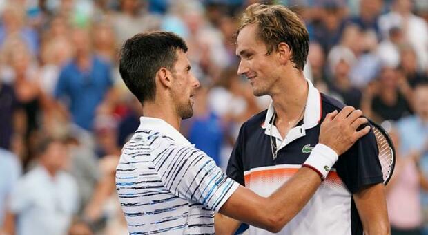 Medvedev in finale con Djokovic: è l’Australian Open degli antipatici