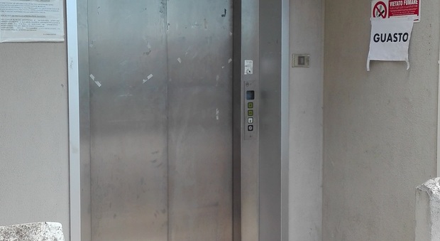 Tre ascensori su quattro fuori uso: all'ospedale di Fondi è di nuovo emergenza