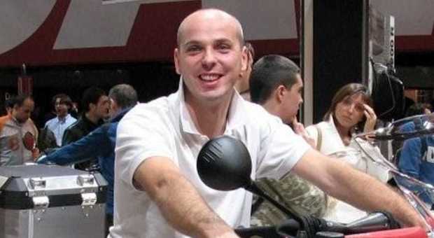 Andrea Paronetto, ucciso a 42 anni da un tumore al cervello