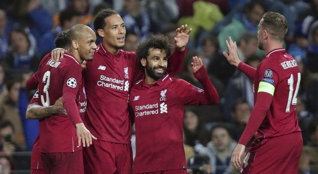 Liverpool in semifinale, Salah esulta con i compagni