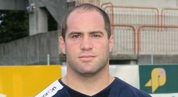 Rugby, ex pilone di Viadana, Rovigo e L'Aquila arrestato per spaccio di droga a Londra, nel 2009 premiato fra gli eroi del terremoto