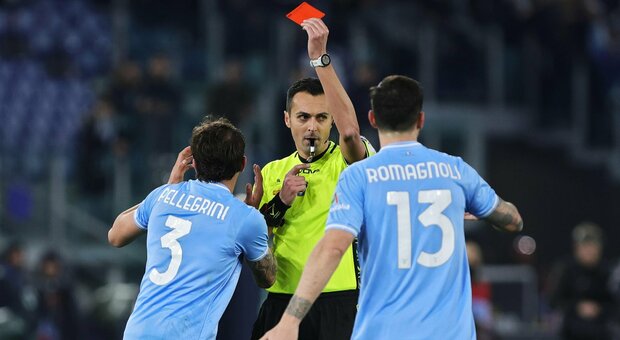Lazio-Milan 0-1, decide il gol di Okafor. Caos Di Bello: espulsi Pellegrini, Marusic e Guendouzi. Rissa al fischio finale