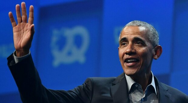 Obama, cluster dopo la festa per i 60 anni: «Positivi in 74». La replica: «Presto per parlare di focolaio»