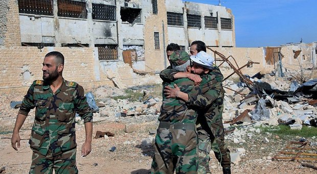 Siria, i ribelli annunciano: «Spezzato l'assedio di Aleppo». Damasco smentisce