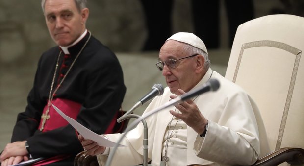 Papa Francesco, nuovo incontro con un gruppo di musulmani sciiti: «Pregate per me»
