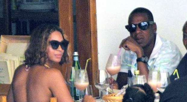 Beyoncé, vacanze spensierate a Portofino con la famiglia: è di nuovo amore con Jay-Z