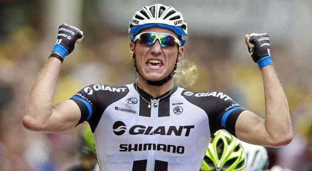 Kittel vince la terza tappa del Tour In maglia gialla resta Nibali