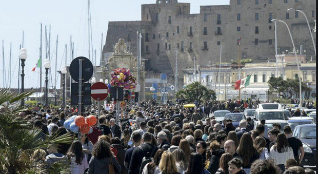 Campania zona rossa, Napoli è in testa alle tabelle sui contagi