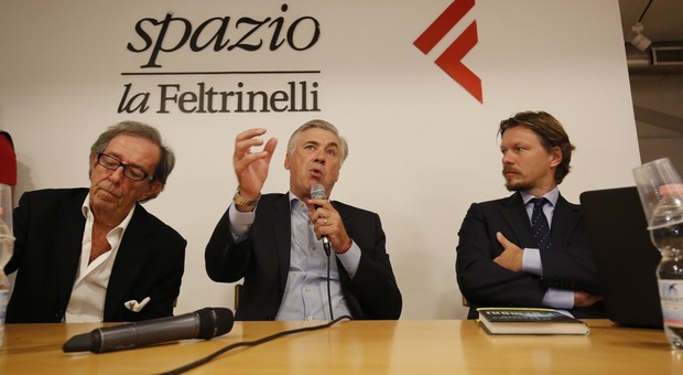 Napoli, bagno di folla per Ancelotti: «Qui sto da Dio, non ho problemi»