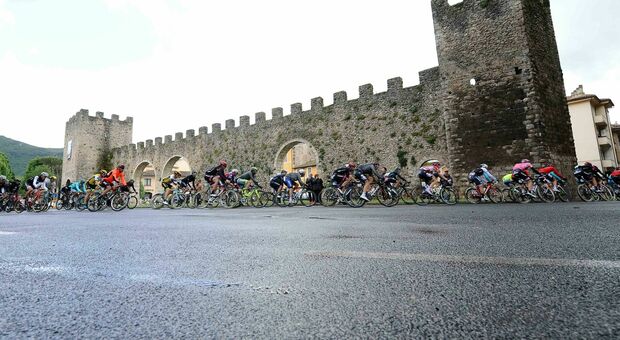 Il Giro d'Italia torna nel Reatino: la carovana in rosa a Rieti il 17 maggio nella tappa L'Aquila-Foligno