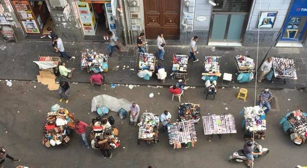 Napoli, nuova notte di follia al Vasto: continua senza regole la vendita di alcolici