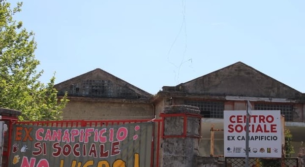Ex Canapificio, via i sigilli: la Regione rifà l'impianto fognario