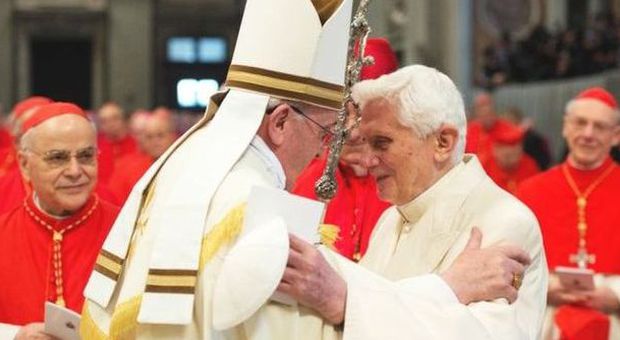Bergoglio e Ratzinger