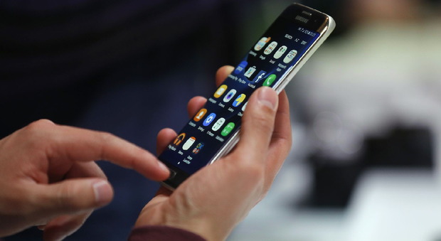 Smartphone, da Samsung a Lg, ecco le novità presentate al Mobile World Congress