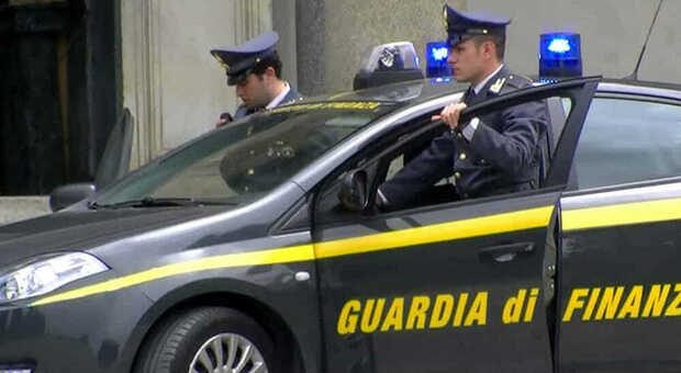 Corruzione a Roma, bandi e assunzioni pilotate: 4 arresti, anche il figlio dell'ex ministro Vincenzo Visco
