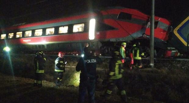 Scontro tra due treni sulla Bologna-Rimini: 17 feriti tra i passeggeri di un Intercity e un regionale